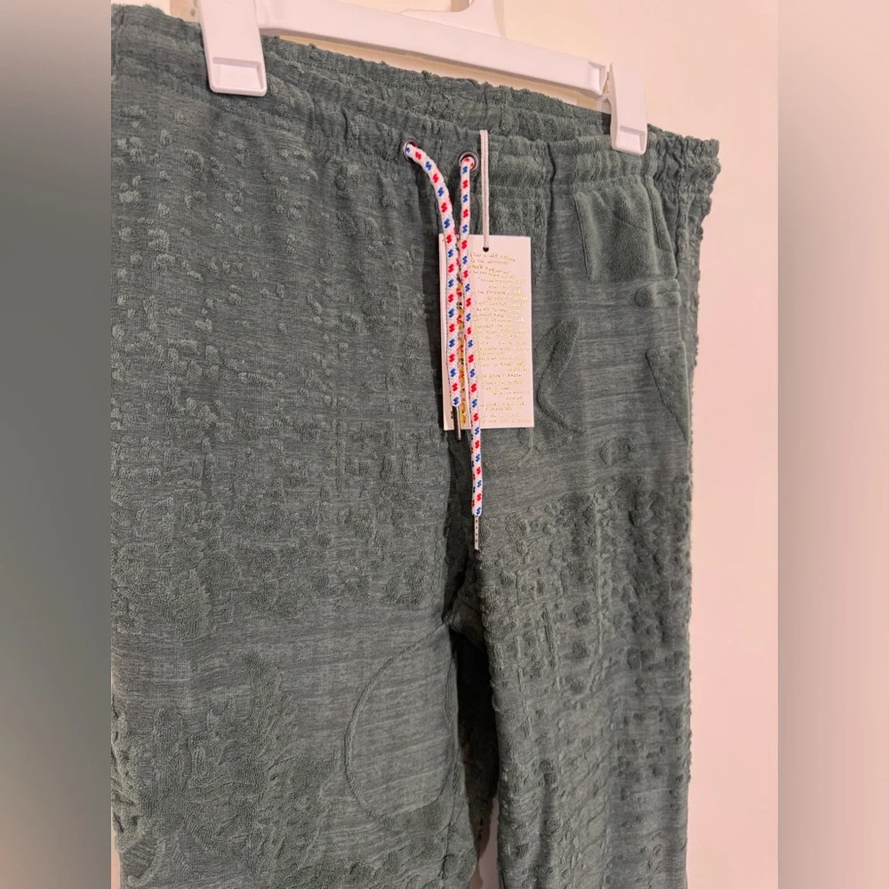 NWT Jungles Textured Drawstring Pants in Dark Green Size Small Terri cloth print